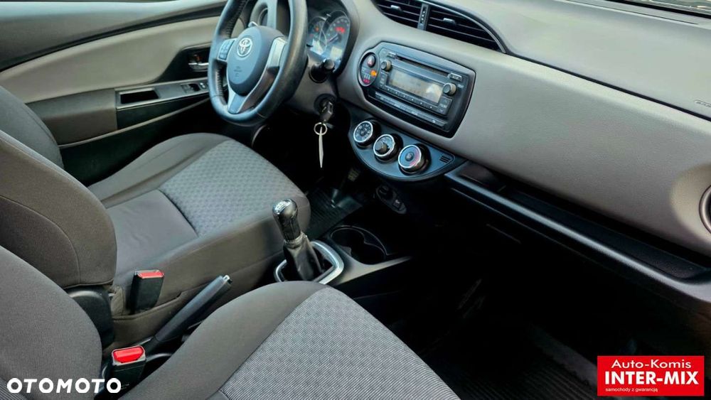 Toyota Yaris - 16
