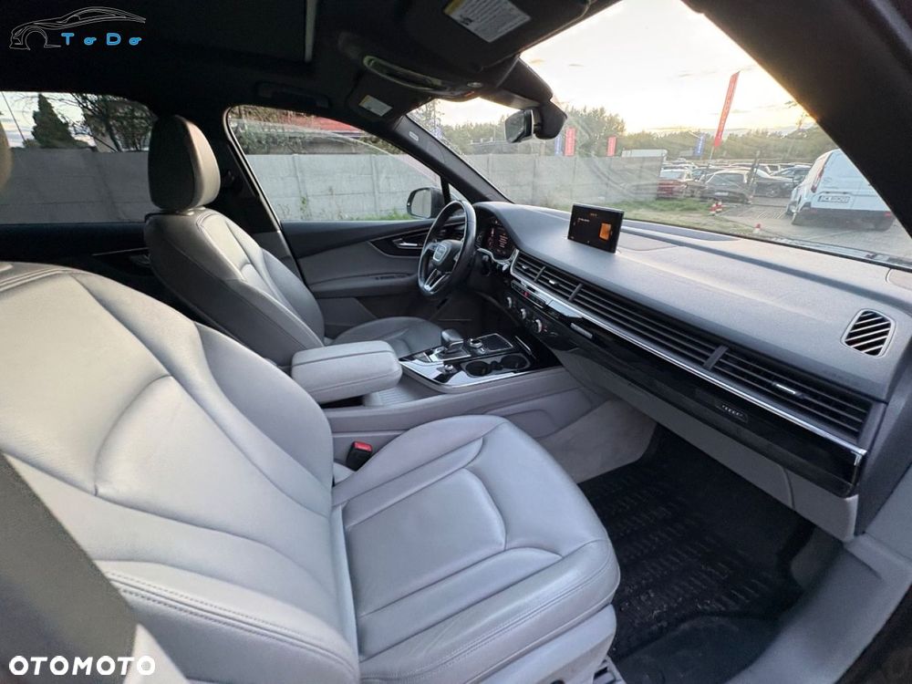 Audi Q7 3.0 TFSI Quattro Tiptr - 38