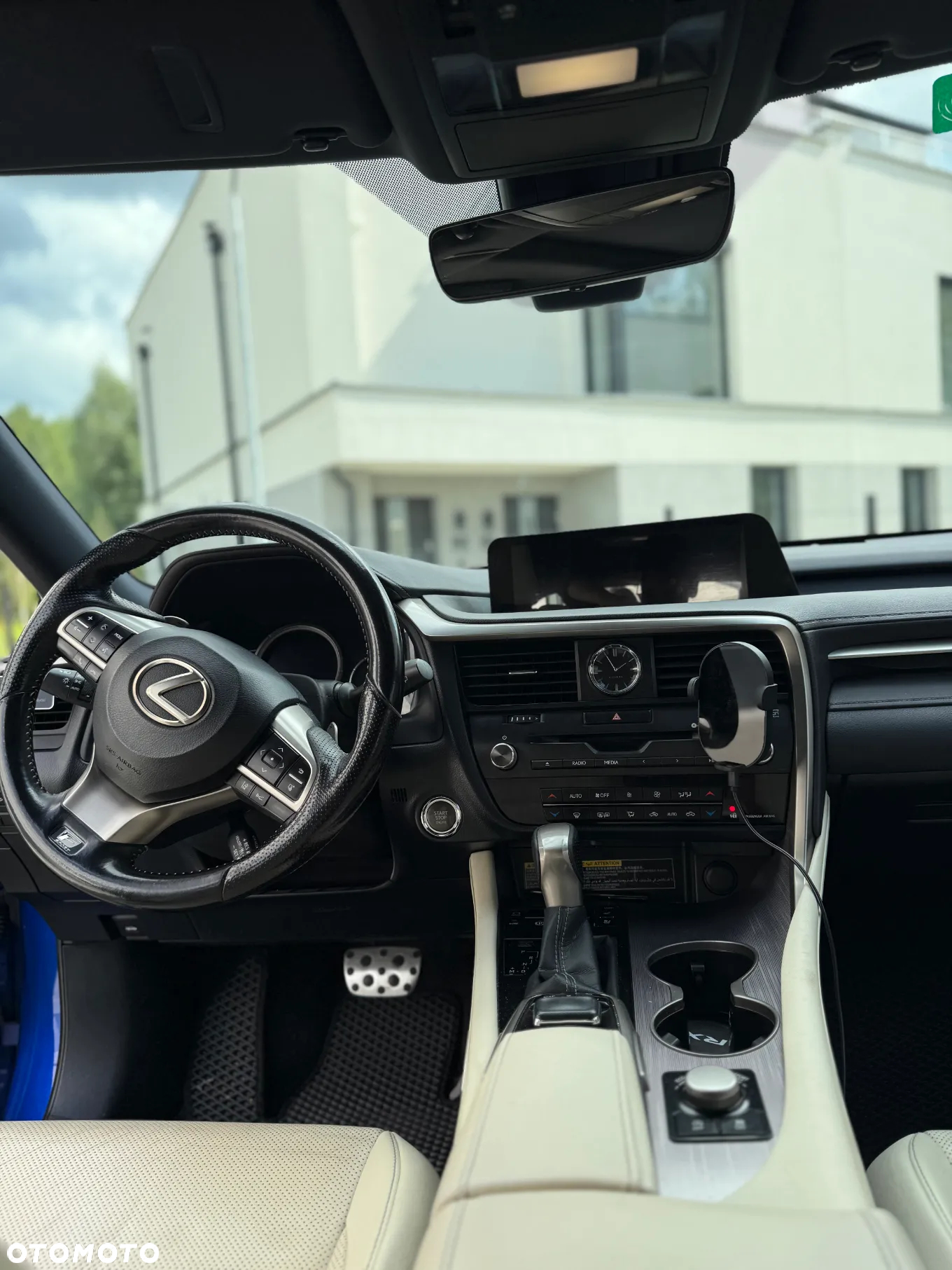 Lexus RX 200t / 300 F Sport - 16