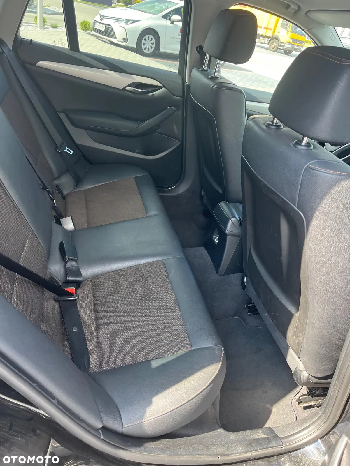 BMW X1 sDrive18d - 13
