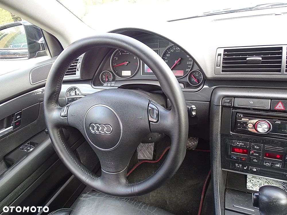 Audi A4 Avant 1.8T Multitronic - 32