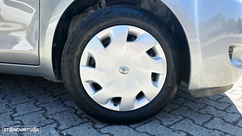 Toyota Yaris 1.0 VVT-i AC Manual - 16