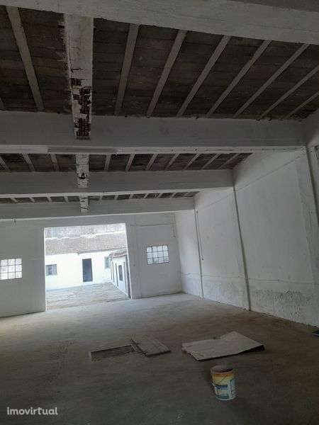 Oficina e casa.  Em Beja - Grande imagem: 4/11