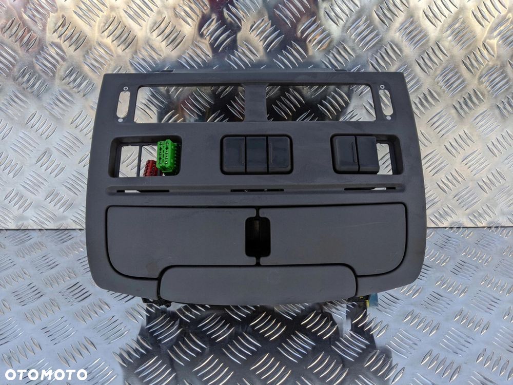 PANEL KOKPITU POPIELNICZKA UCHWYT NA KUBKI DAF XF - 3