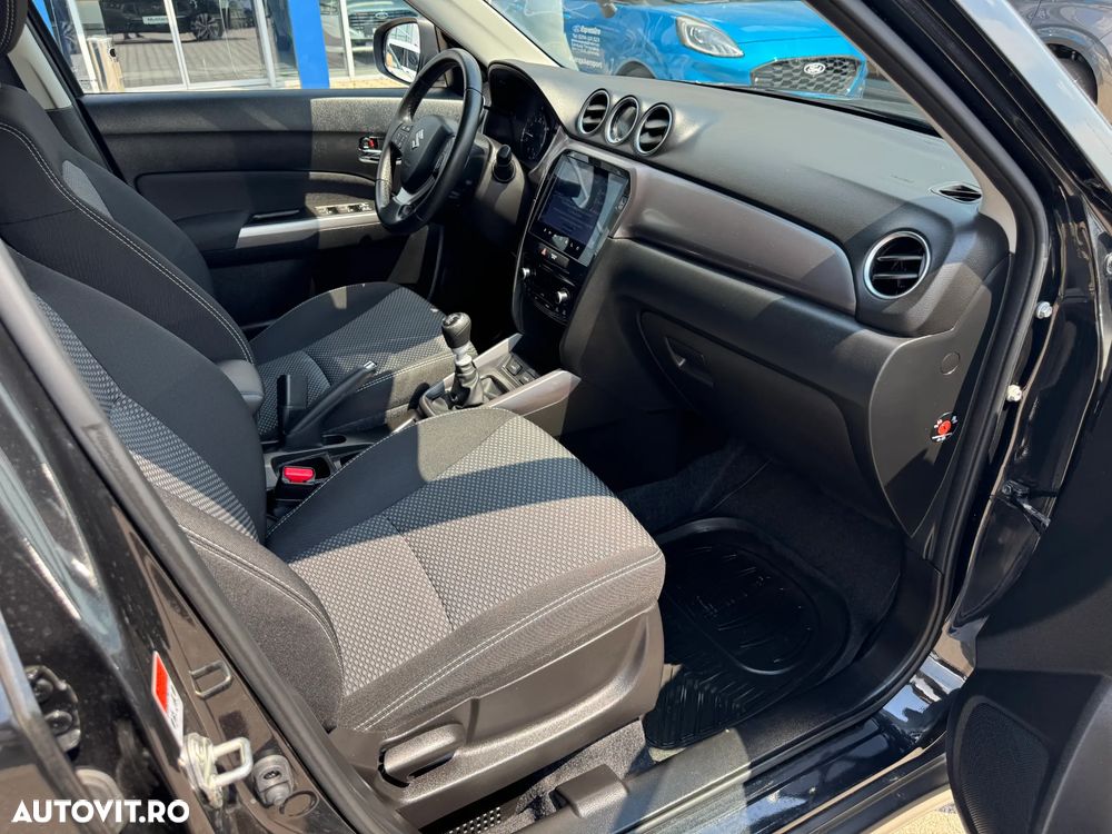 Suzuki Vitara 1.4 Boosterjet AllGrip MHEV Passion - 26