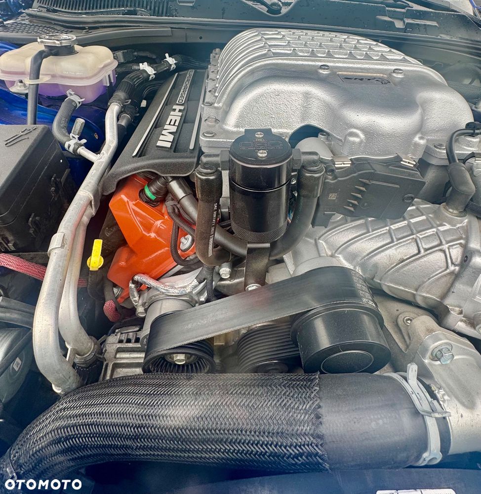 Dodge Challenger - 13