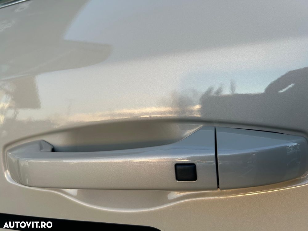 SsangYong Torres EVX 73.4 kWh Premium - 8