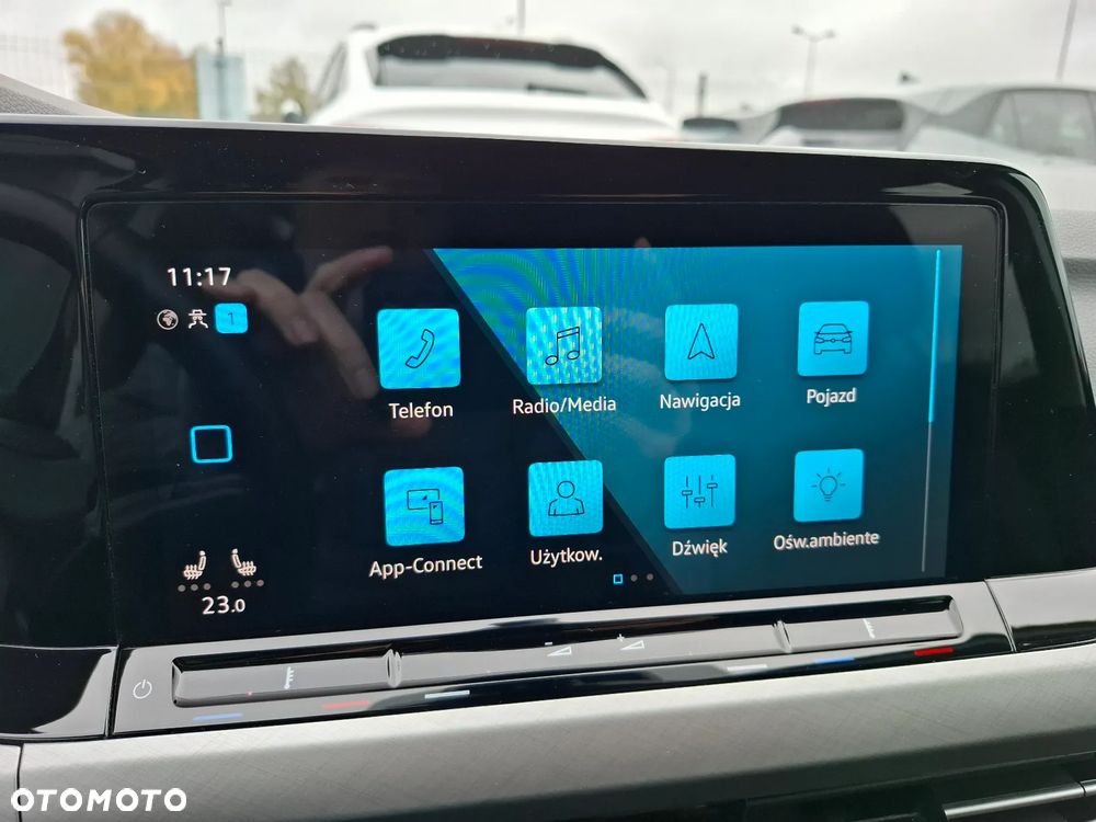 Volkswagen Golf Variant 2.0 TDI SCR DSG Life - 25
