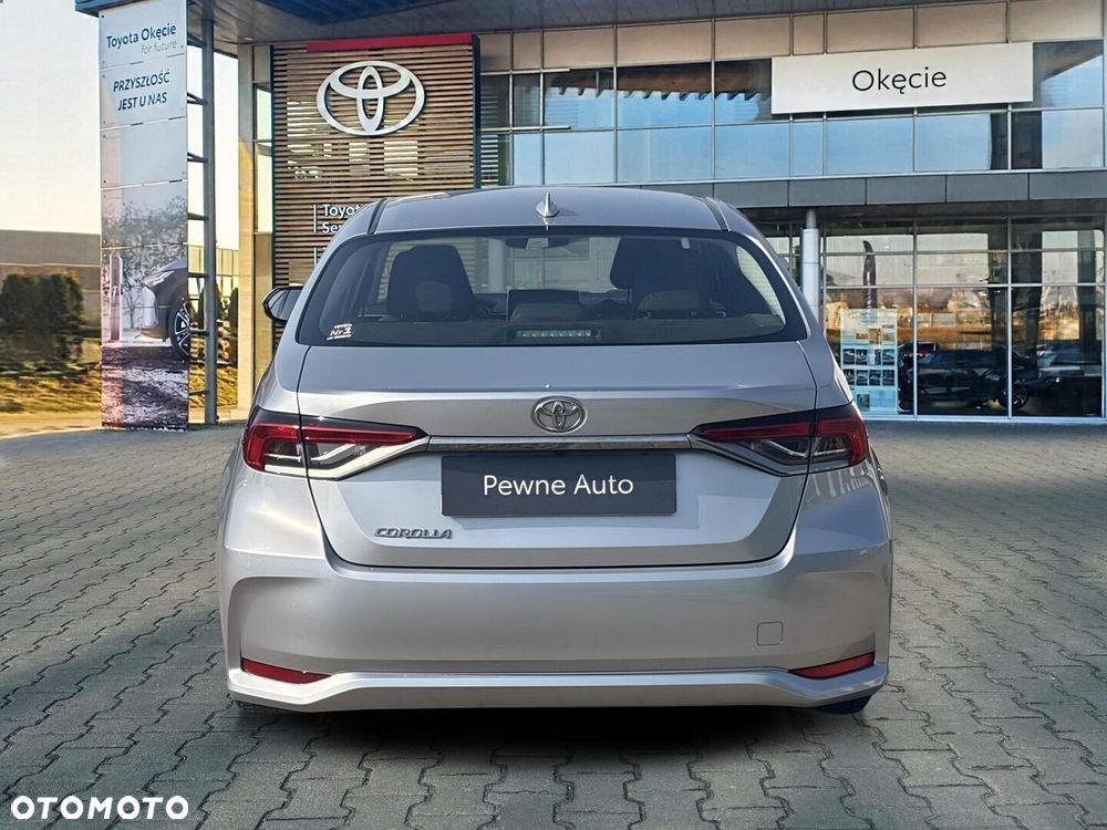 Toyota Corolla - 4