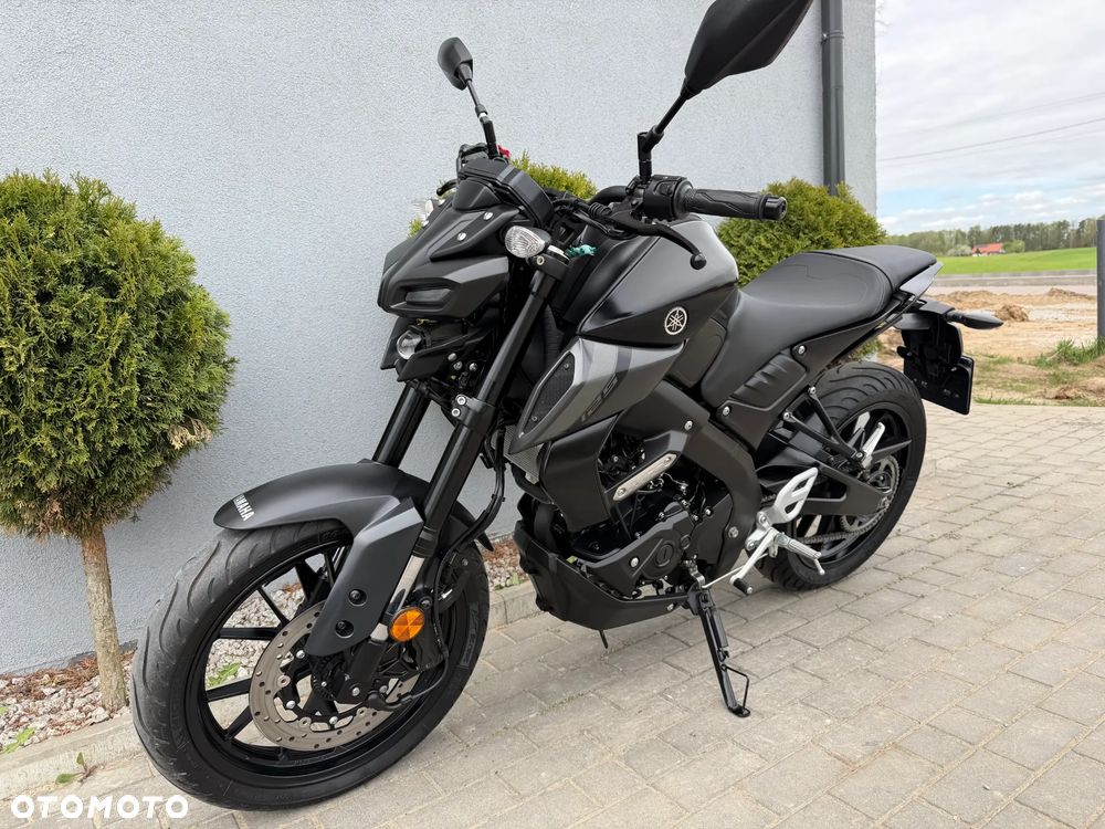 Yamaha MT - 8