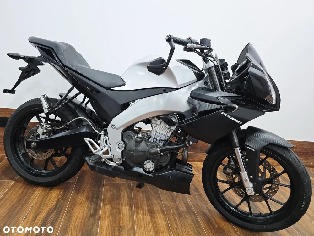 Aprilia Tuono - 4