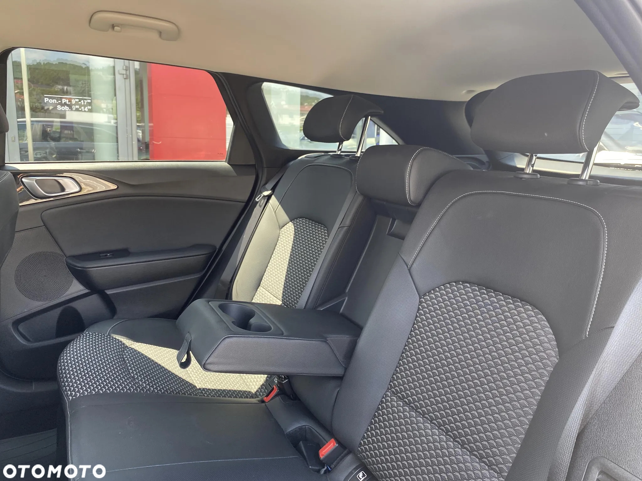 Kia Ceed 1.6 GDI PHEV Business Line DCT - 16