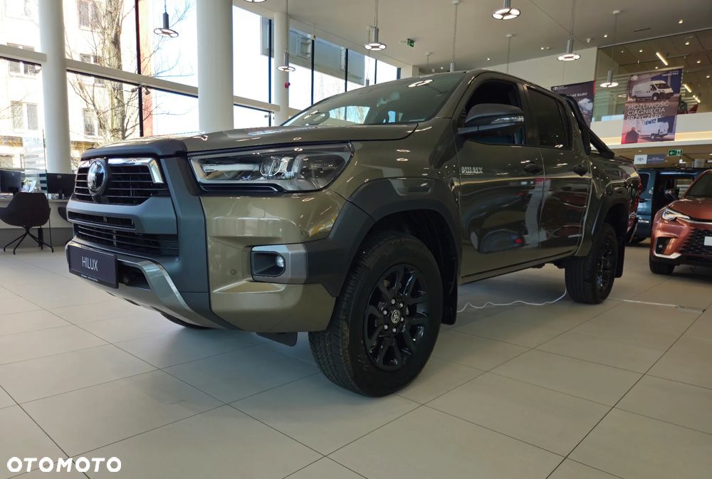 Toyota Hilux 2.8 D-4D Double Cab Invincible 4x4 - 3