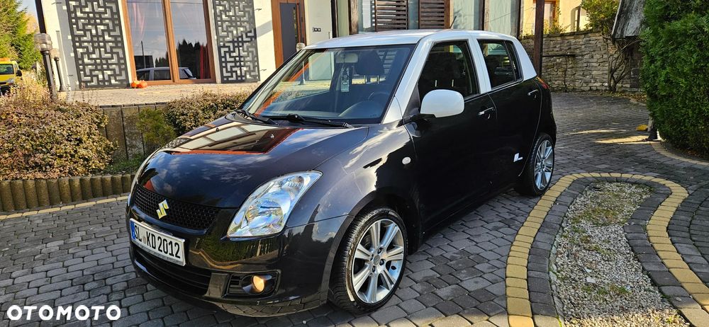 Suzuki Swift 1.3 Black and White - 21
