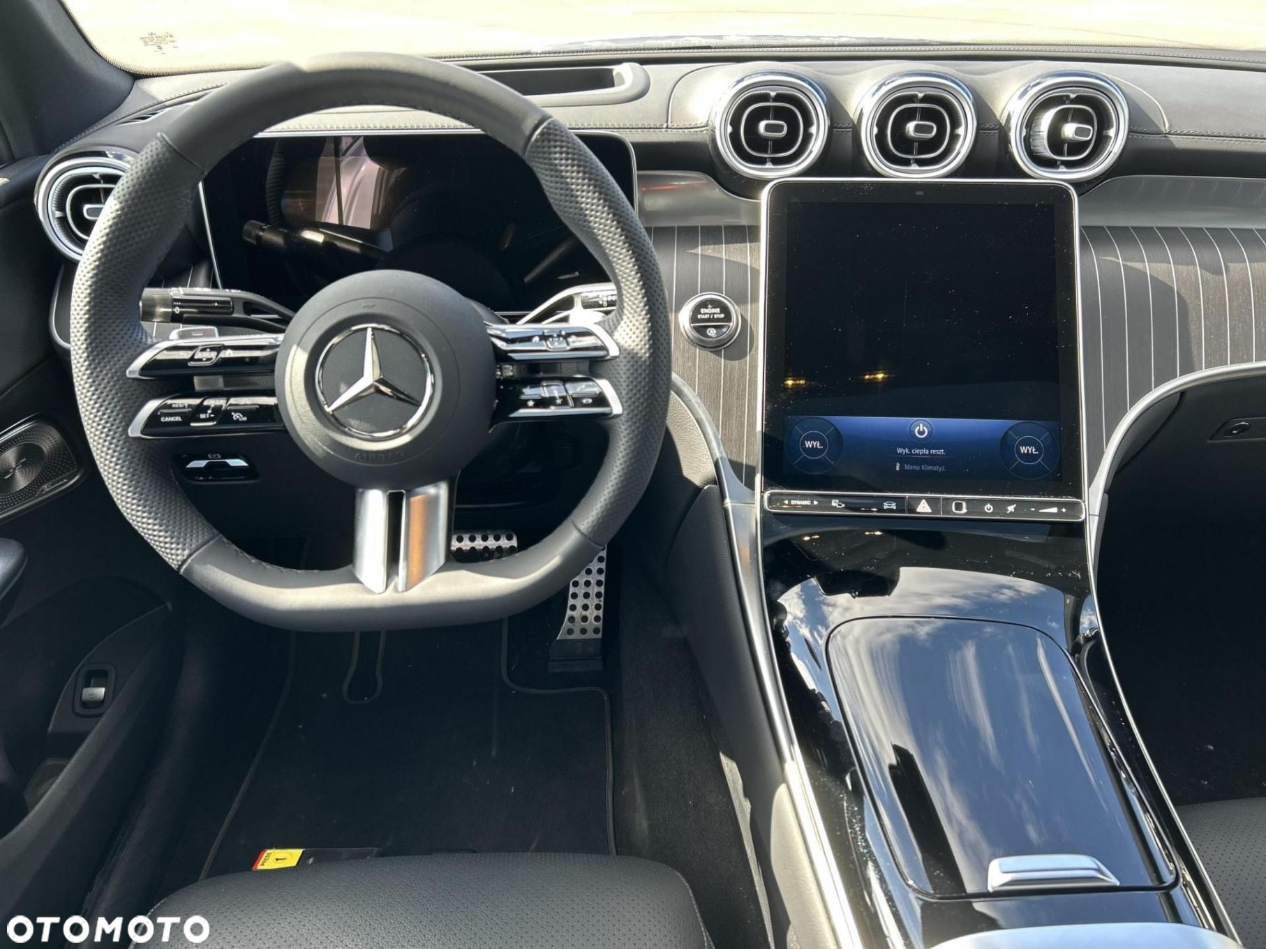 Mercedes-Benz GLC - 12