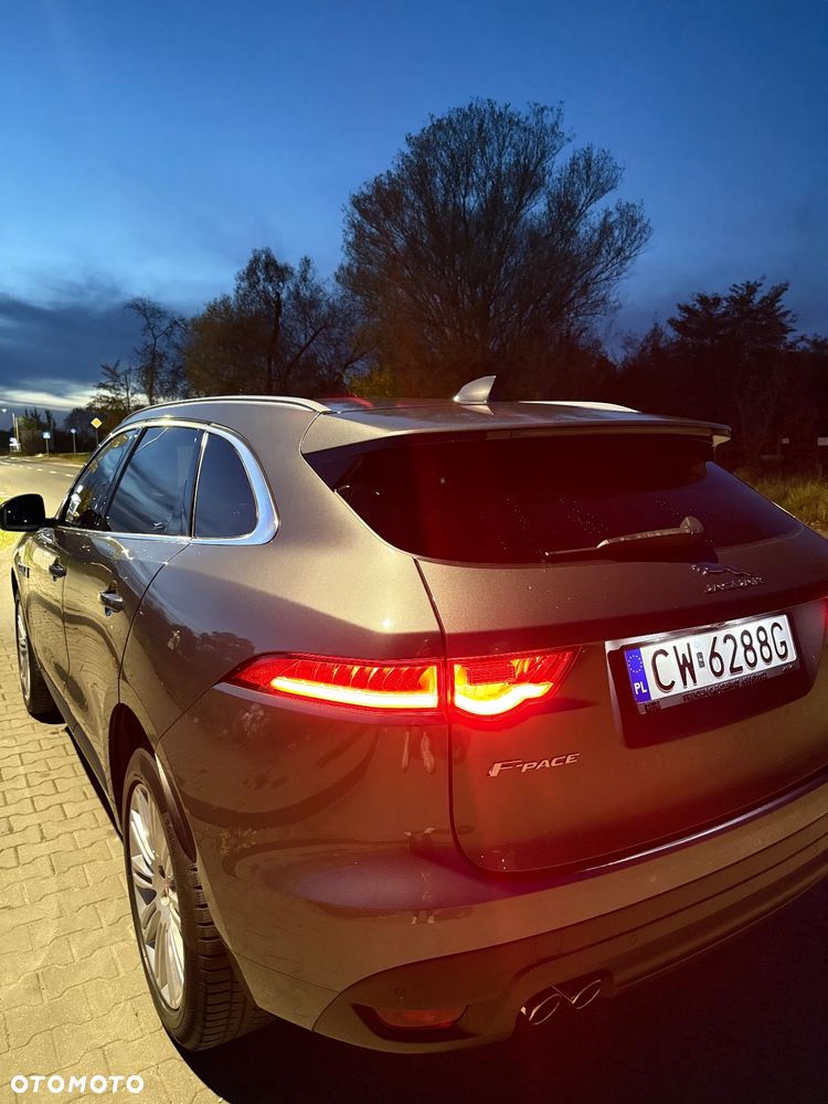Jaguar F-Pace 2.0 i4D AWD R-Sport - 5