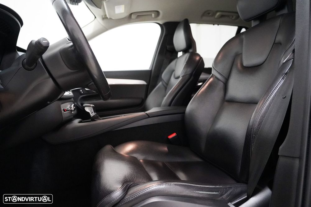 Volvo XC 90 2.0 D4 Momentum - 6