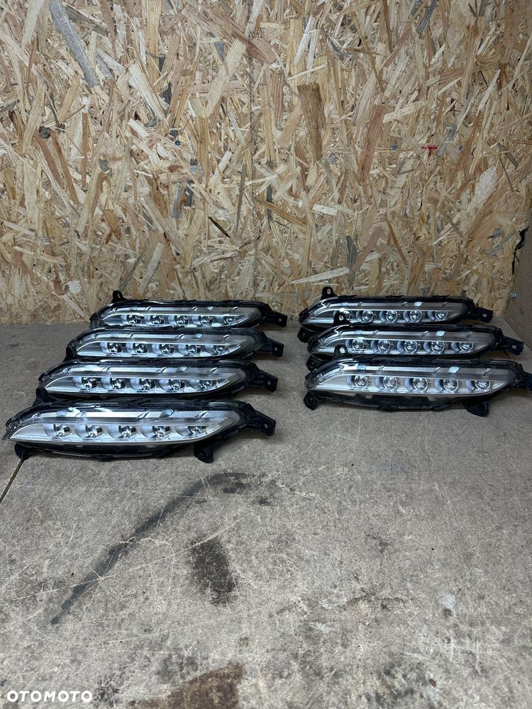 HYUNDAI TUCSON III HALOGEN DRL LEWY 92207-D7000 - 1