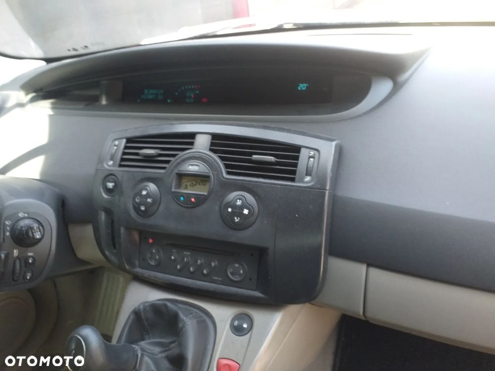 Auto na części - Renault Scenic 2 benzyna Silnik Skrzynia Drzwi Maska Klapa Błotnik Zderzak Lampa Szyba Klamka Lusterko Deska Kokpit - 7