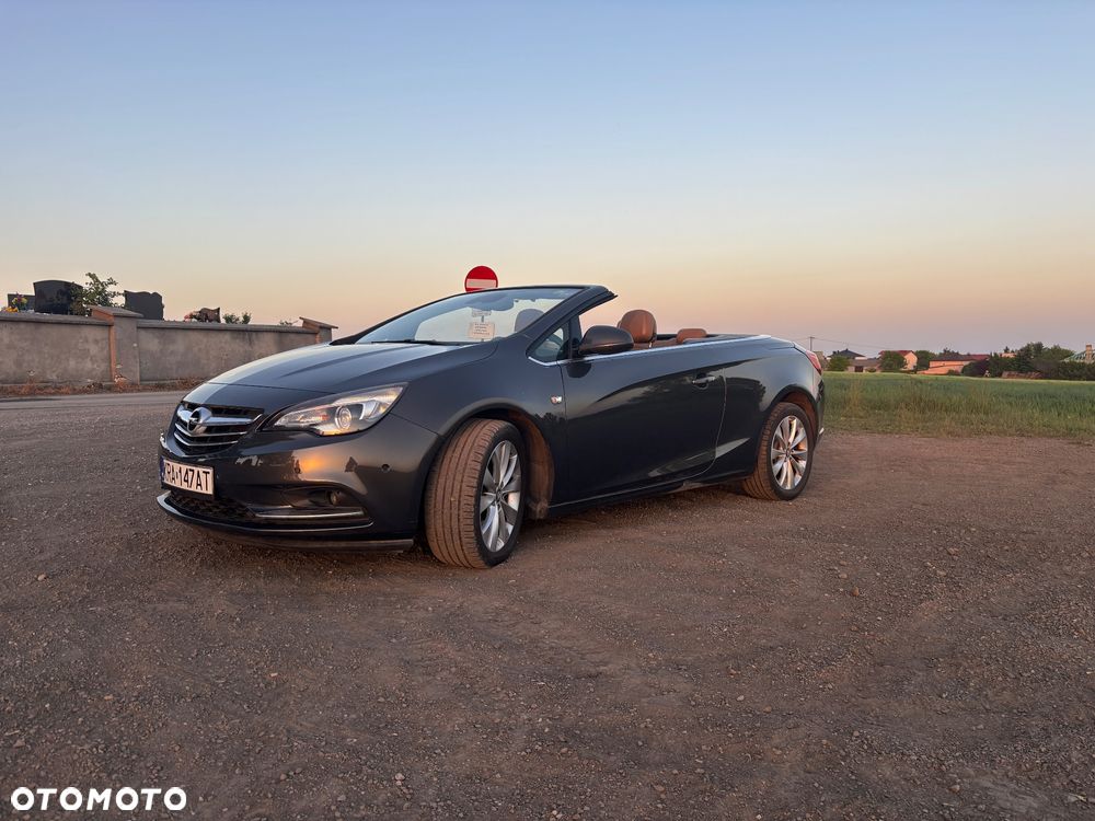 Opel Cascada 1.4 T Cosmo S&S - 2