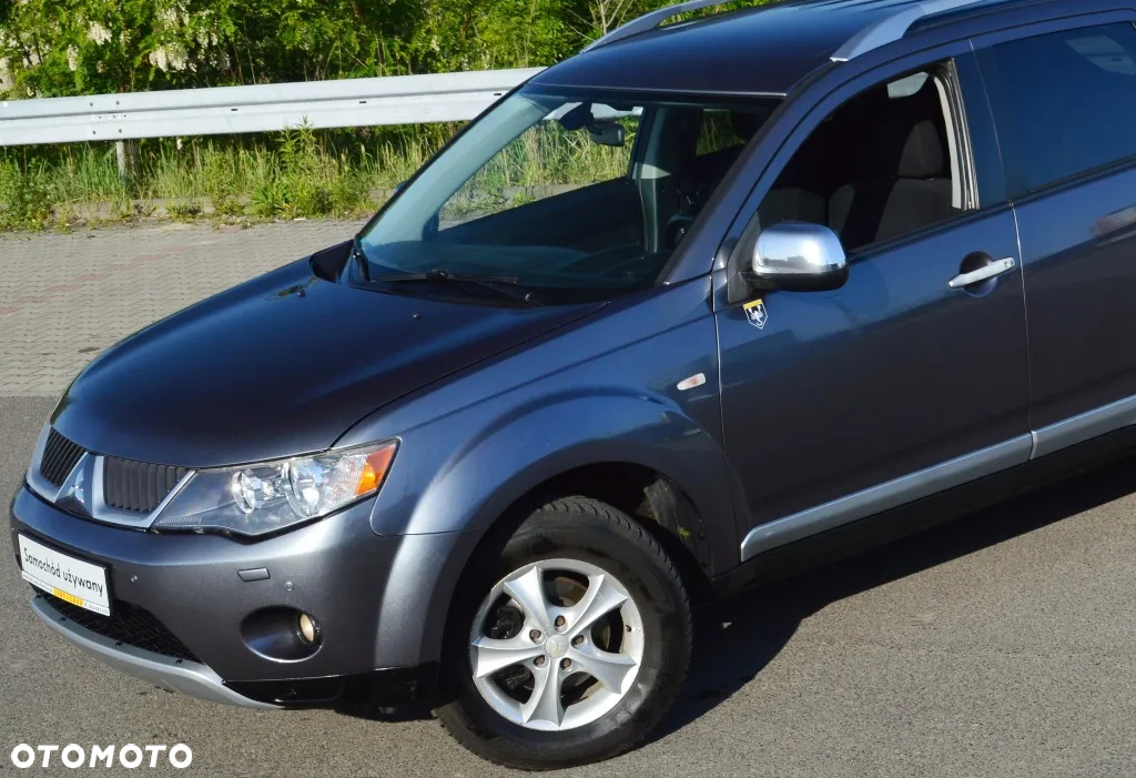 Mitsubishi Outlander - 9
