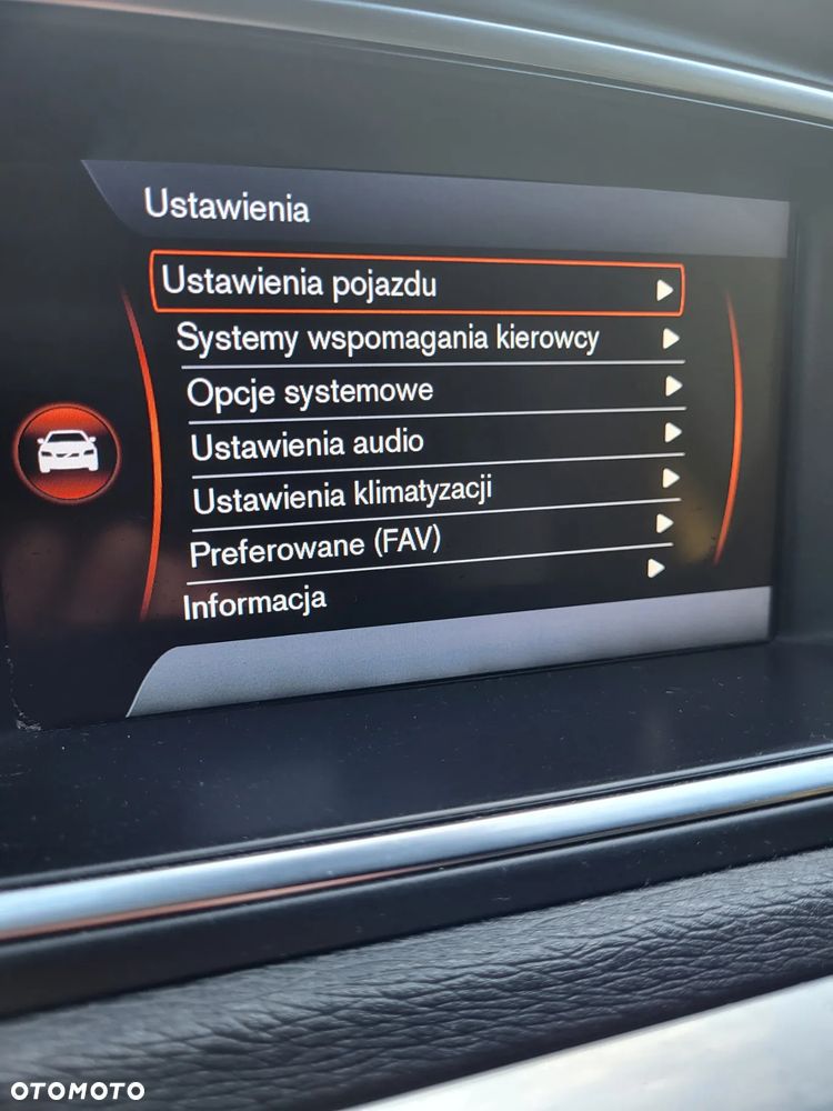 Volvo V40 D2 R Design - 35