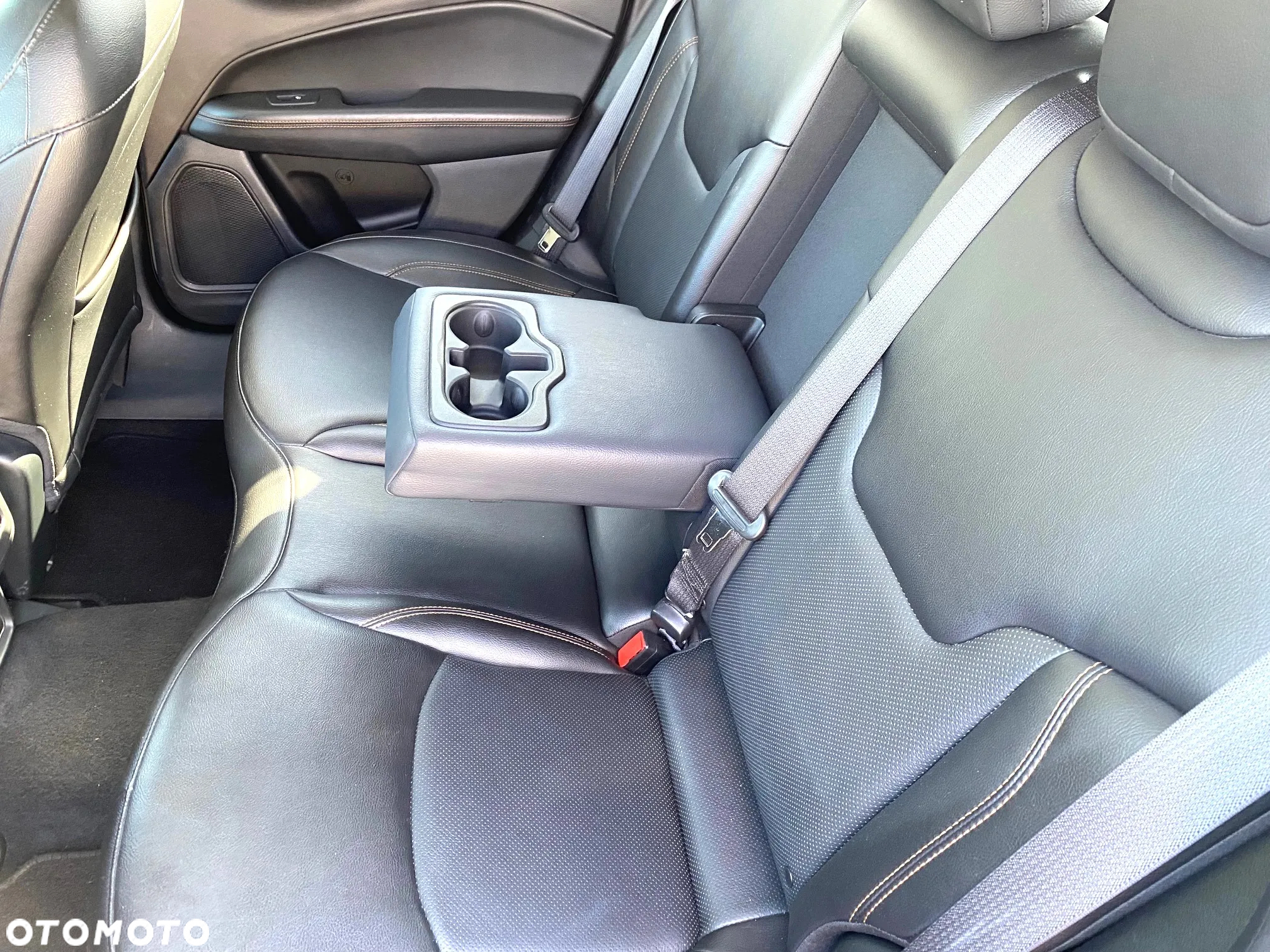 Jeep Compass - 16