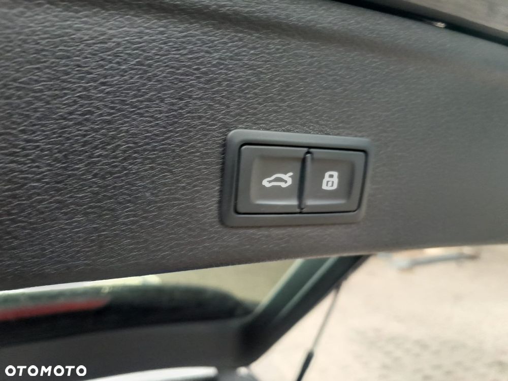 Audi A4 Avant 40 TFSI mHEV S tronic - 12