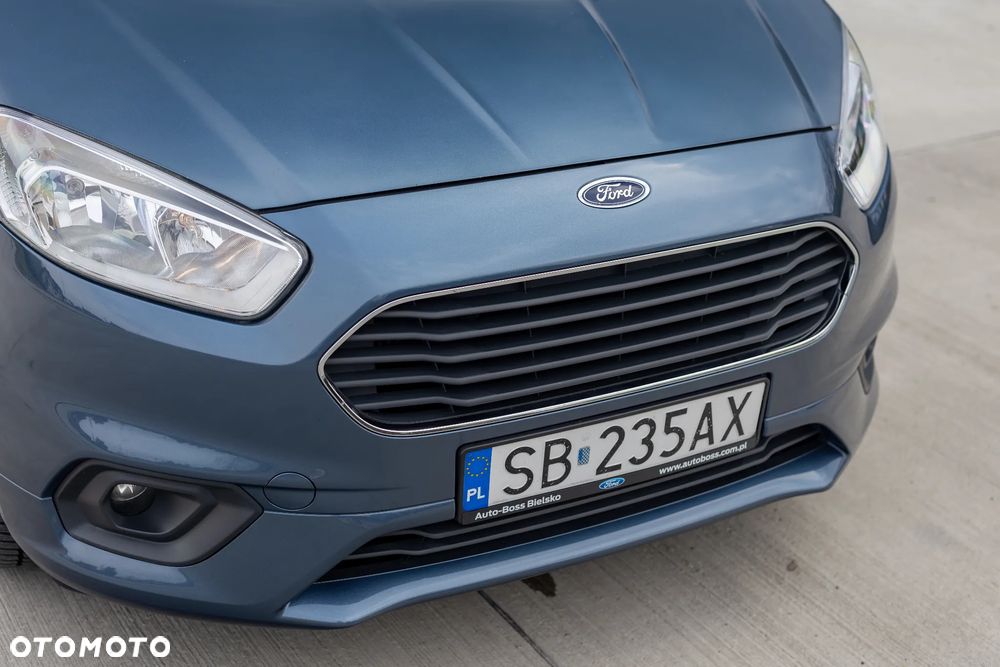 Ford Tourneo Courier - 11