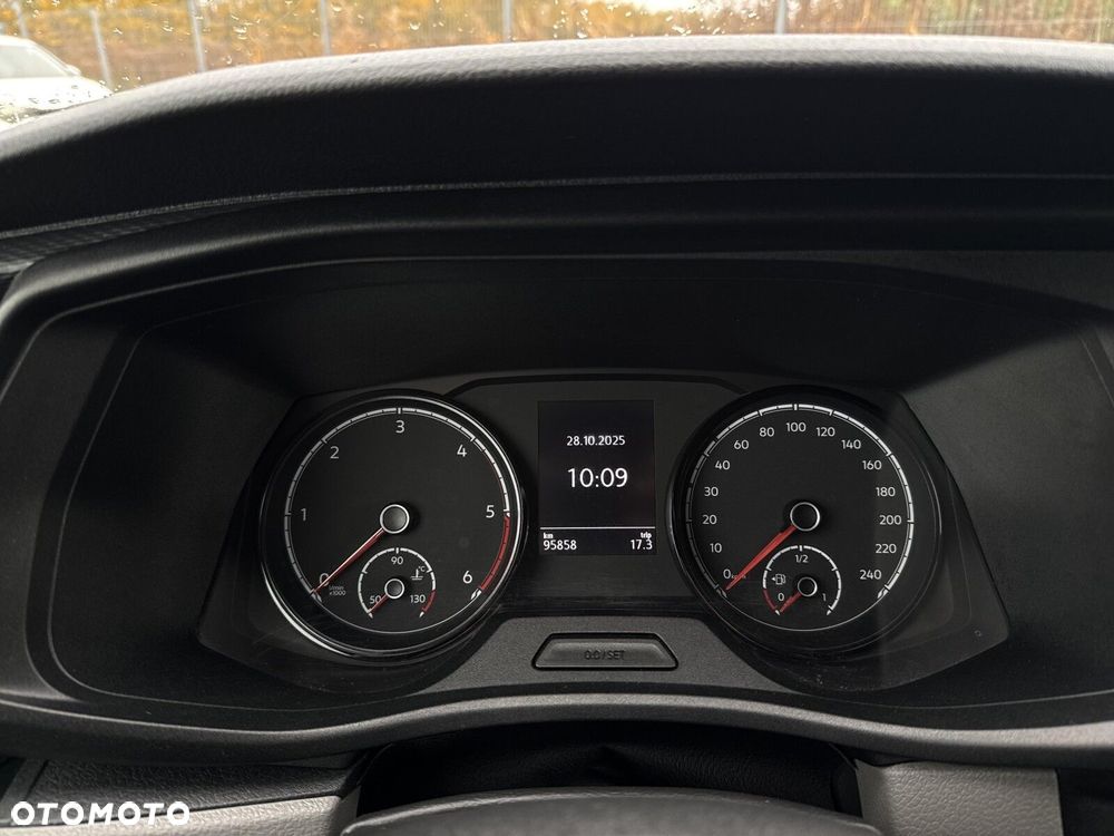 Volkswagen Transporter T6 2.0 TDI - 11