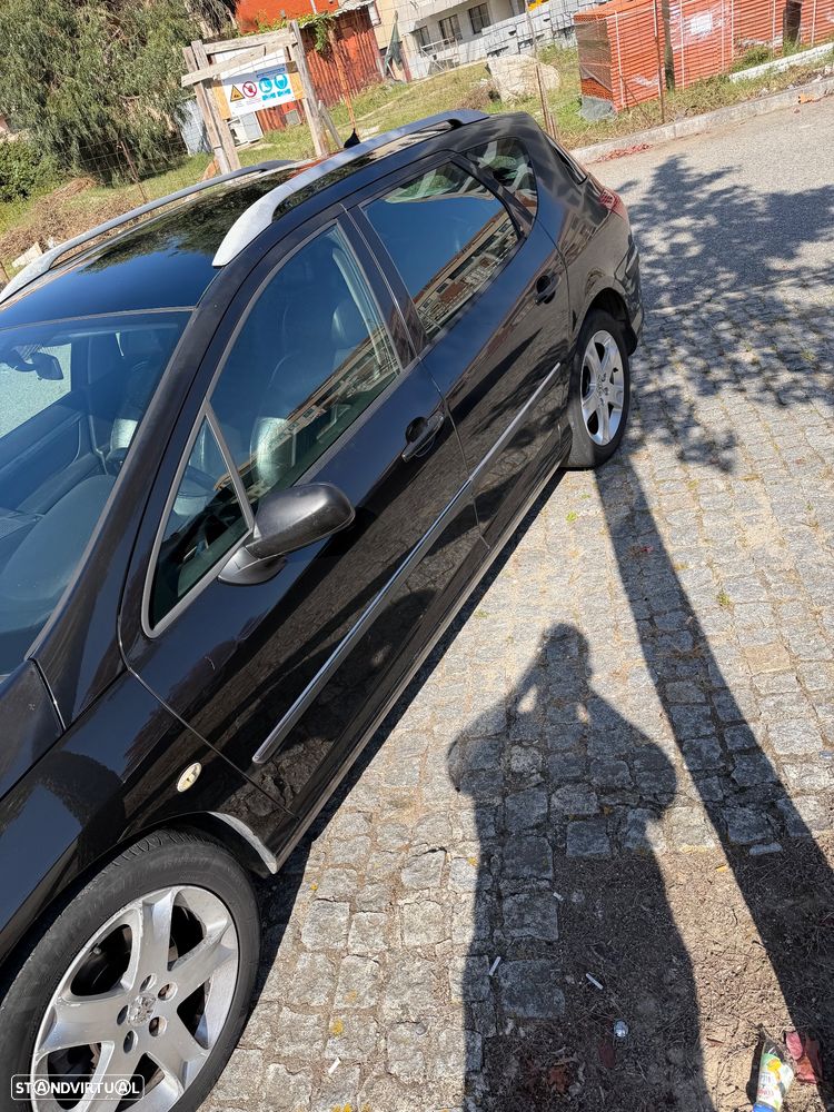 Peugeot 407 SW 2.0 HDi Executive - 4