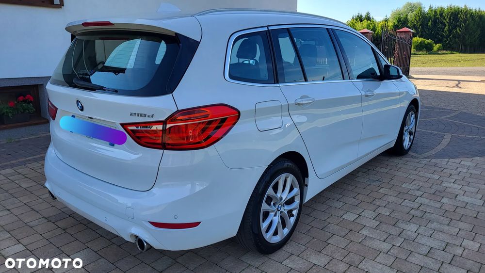 BMW Seria 2 218d - 4