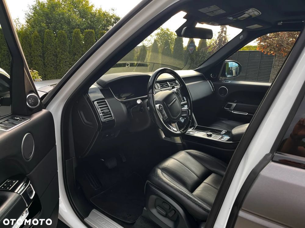 Land Rover Range Rover P400 Vogue - 9