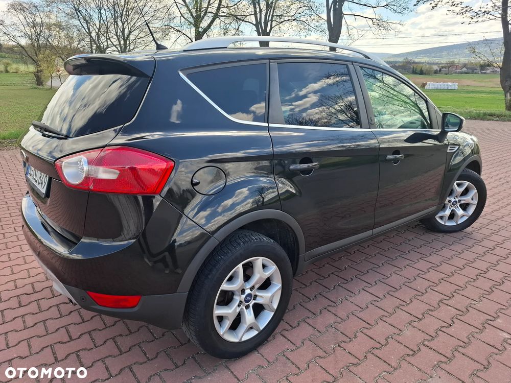 Ford Kuga 2.0 TDCi 2x4 Titanium - 20