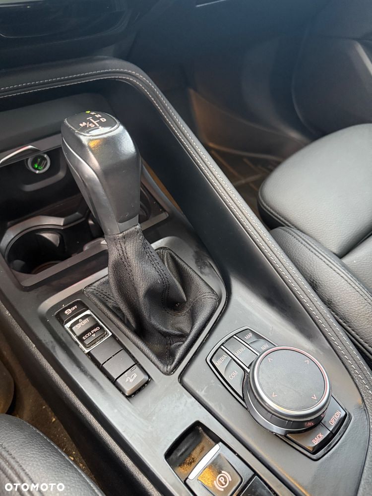 BMW X1 xDrive25i GPF Advantage - 31