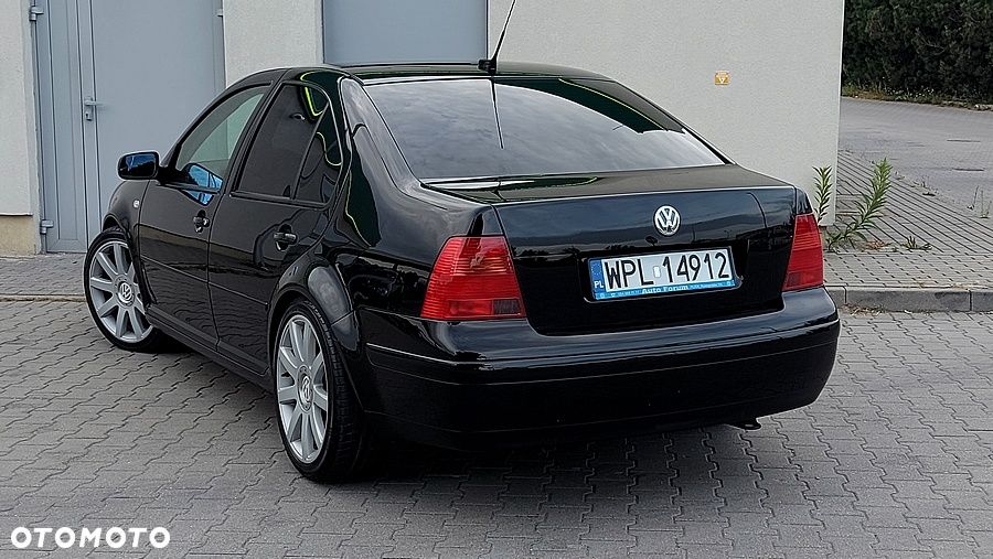 Volkswagen Bora 2.3 V5 Highline - 4