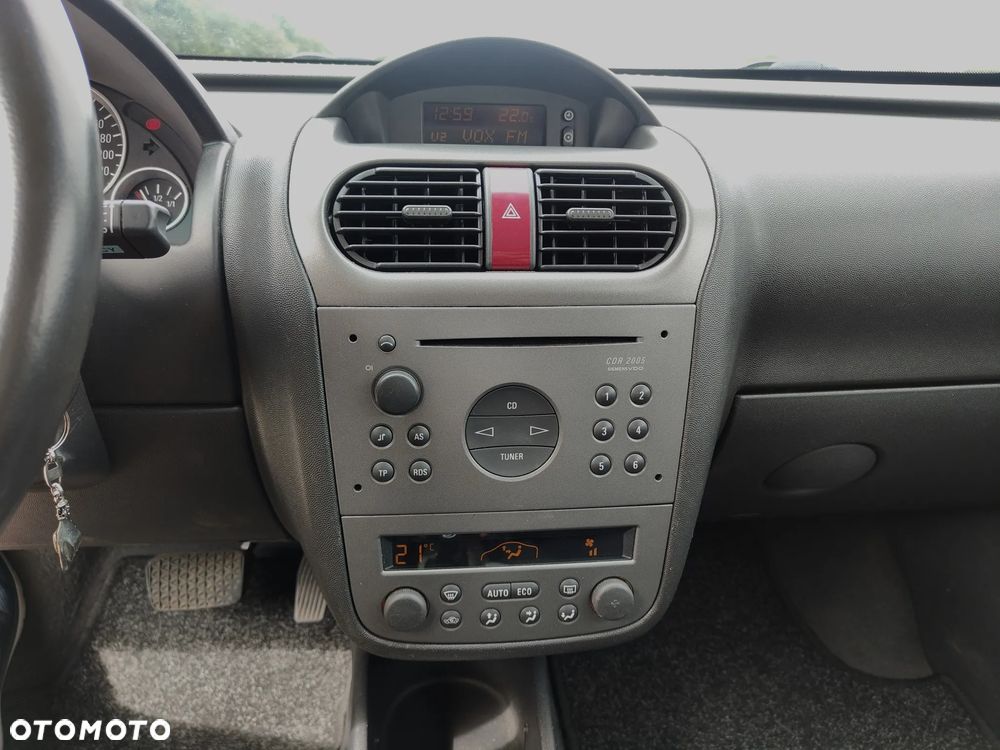 Opel Corsa 1.2 16V Cosmo Easytronic - 16