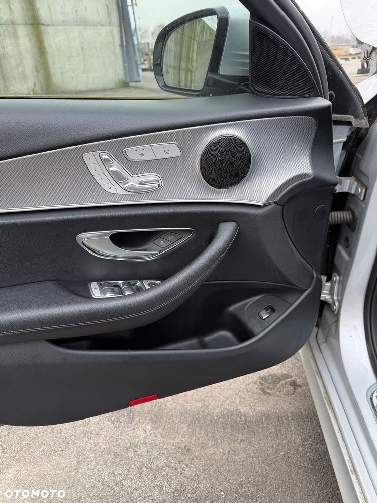 Mercedes-Benz Klasa E 220 d Avantgarde - 17