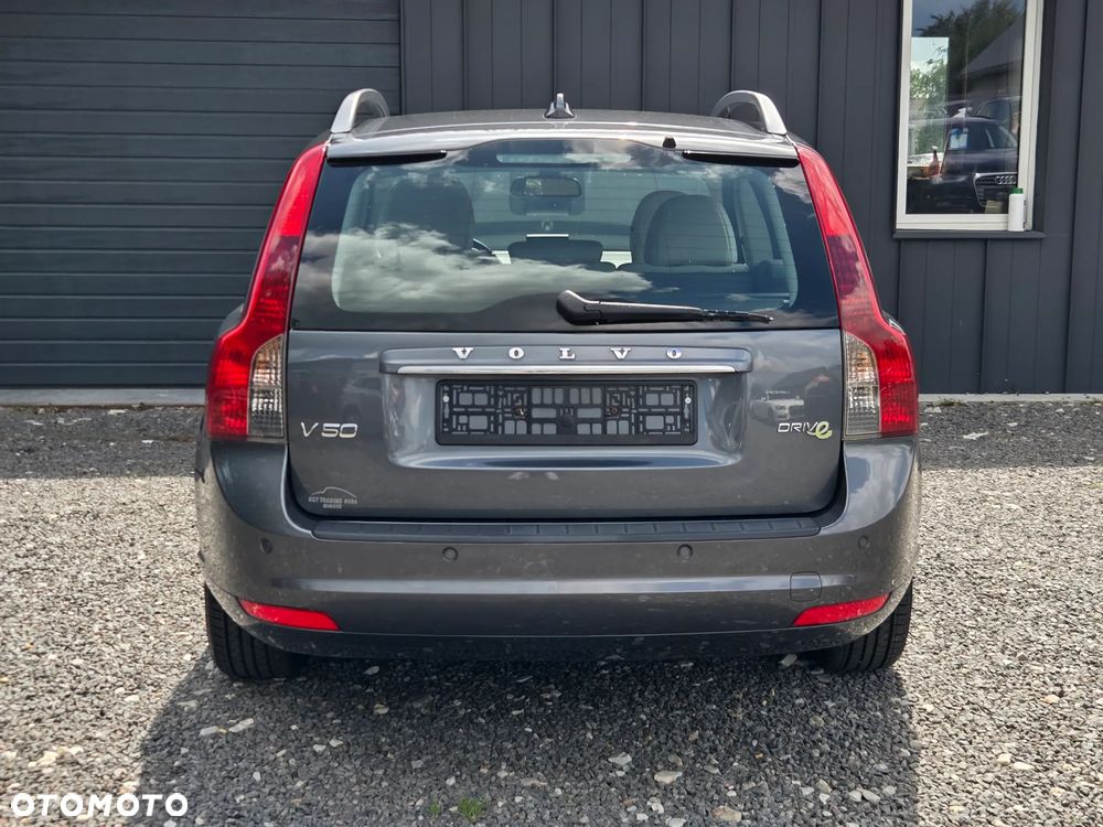 Volvo V50 D2 - 8