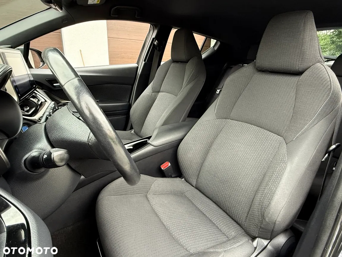 Toyota C-HR - 15