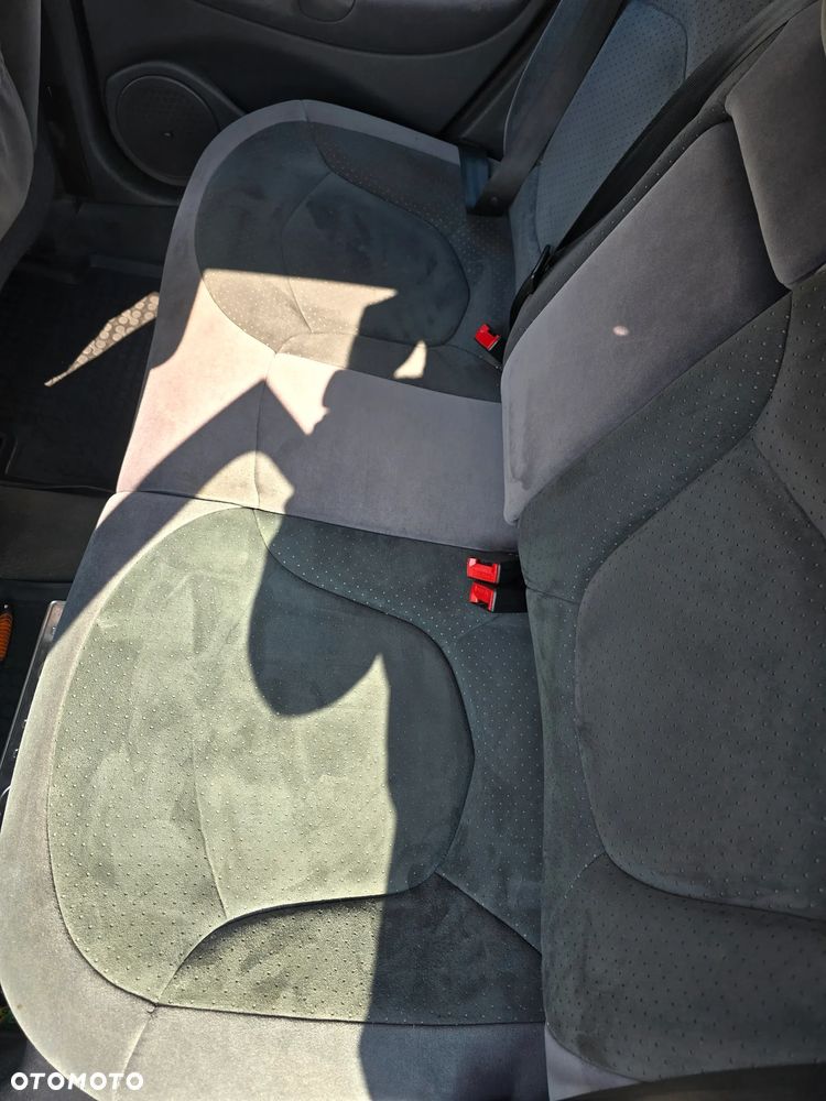 Citroën C5 II 2.0i 16V Exclusive - 10