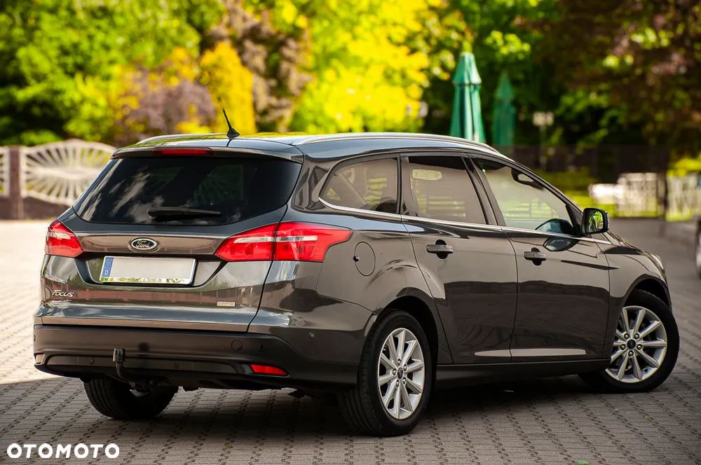 Ford Focus 1.0 EcoBoost STart-Stopp-System TITANIUM - 3