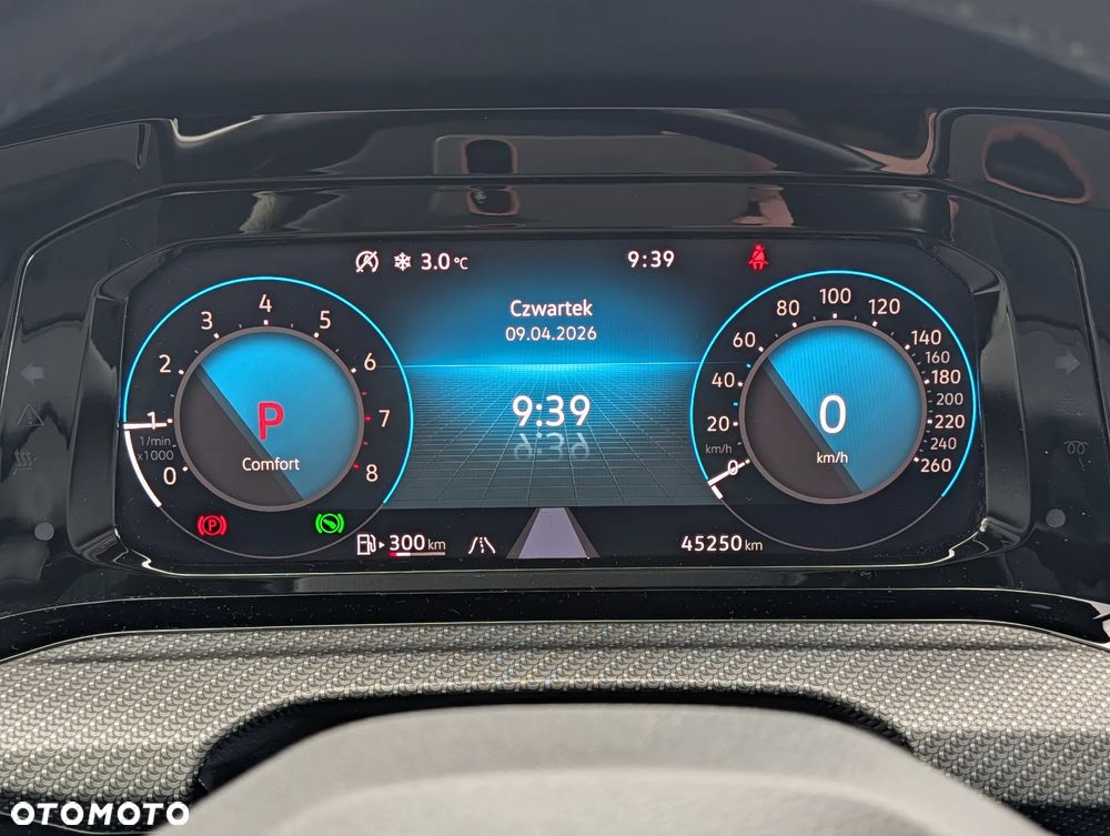 Volkswagen Golf 1.5 eTSI OPF DSG R-Line - 9