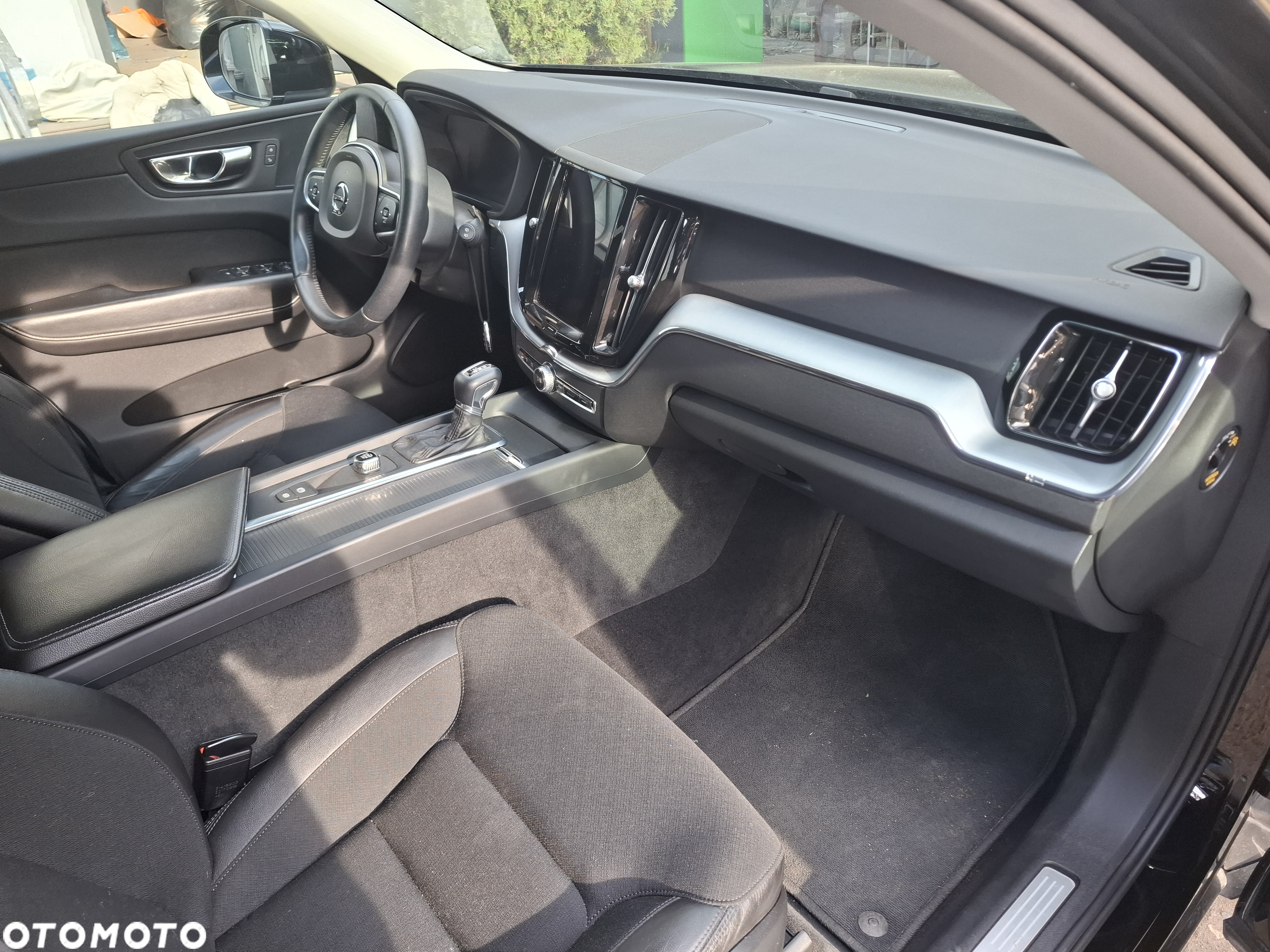 Volvo XC 60 D4 AWD Momentum - 8