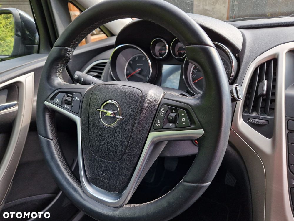 Opel Astra 1.7 CDTI DPF Cosmo - 21