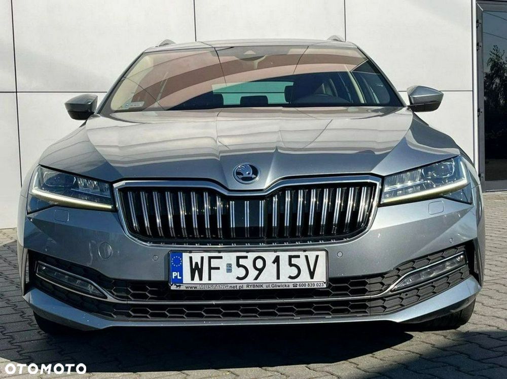 Skoda Superb 2.0 TSI L&K DSG - 4