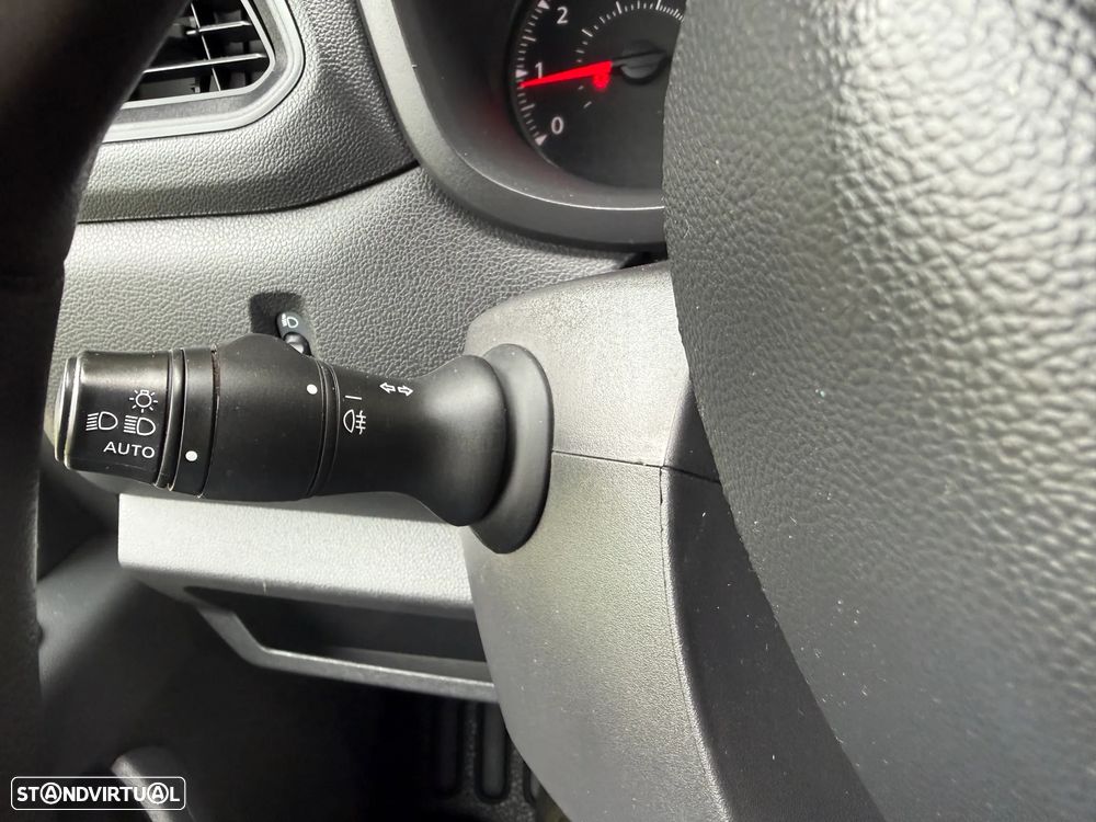 Renault Master 2.3 Dci SS C.Dupla 135 cv 7 Lug AC - 17