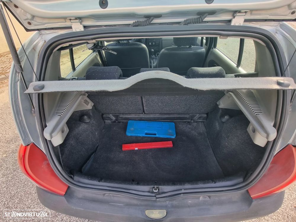 Renault Clio 1.2 16V Extreme - 5