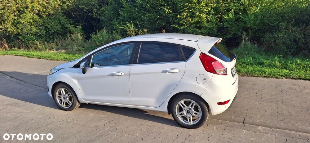 Ford Fiesta - 2