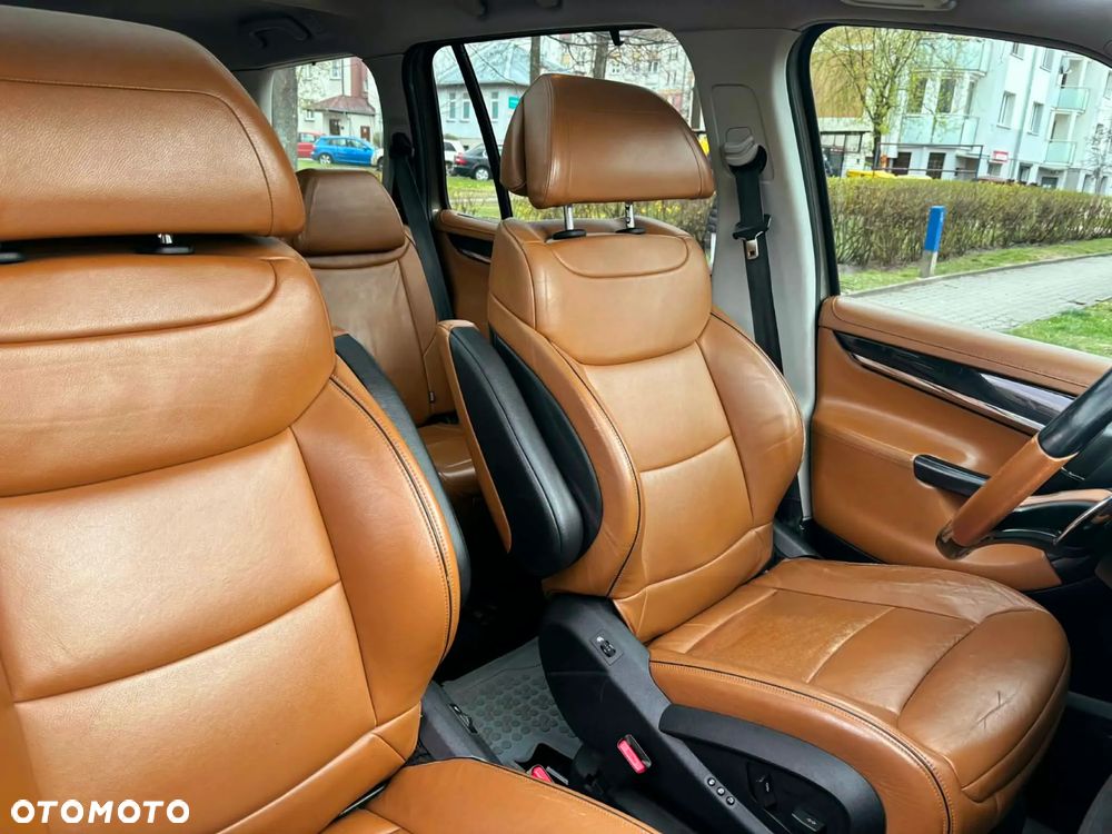 Citroën C4 Grand Picasso 2.0 HDi Exclusive - 17